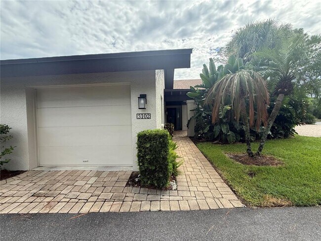 Building Photo - 3102 Windrush Bourne