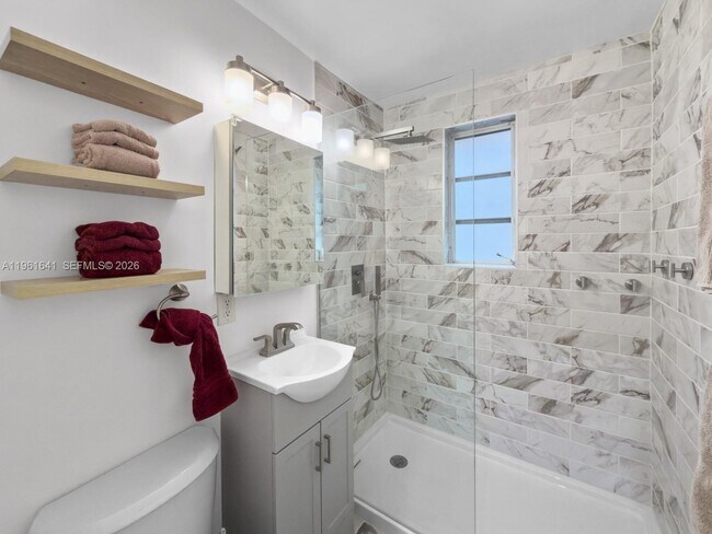 Building Photo - 1227 Euclid Ave