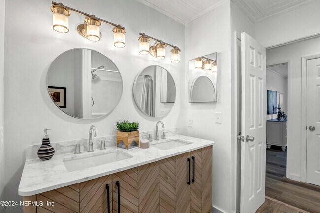 Building Photo - 54221 Cravey Rd