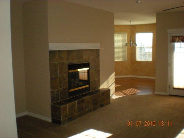 Building Photo - Beautiful 3 Bedroom 2 Bathroom House  **NE...