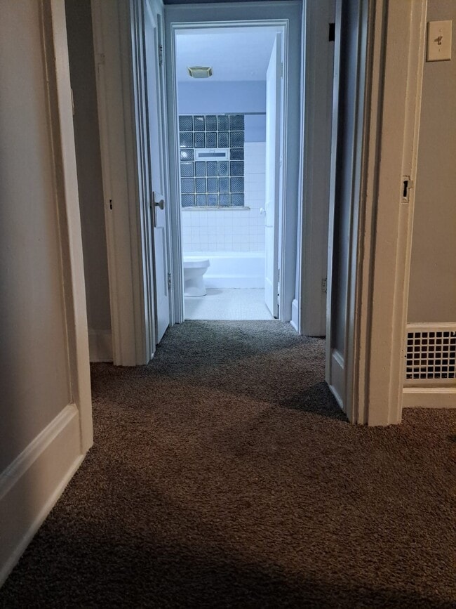 Building Photo - 1114 Fairbanks Ave