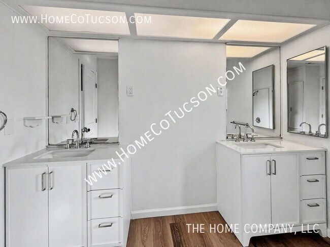 Building Photo - 2548 E Glenn St