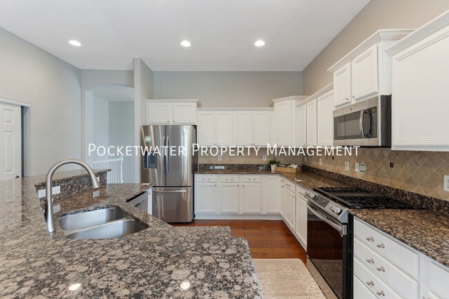 Building Photo - 3533 Parkside Center Dr