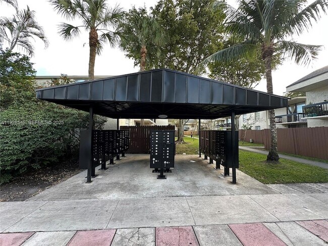 Building Photo - 8301 SW 142nd Ave