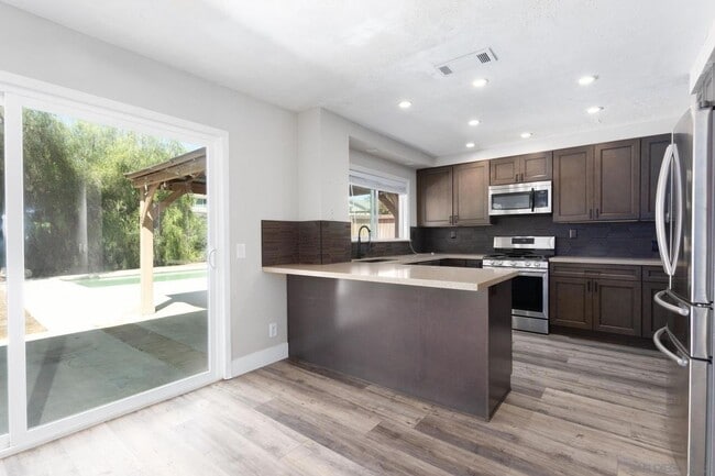 Building Photo - 36085 Provence Dr