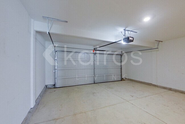 Building Photo - 1446 Native Gdn Rd