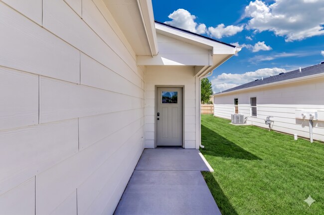 Building Photo - Wonderful 3 Bedroom Near Airport