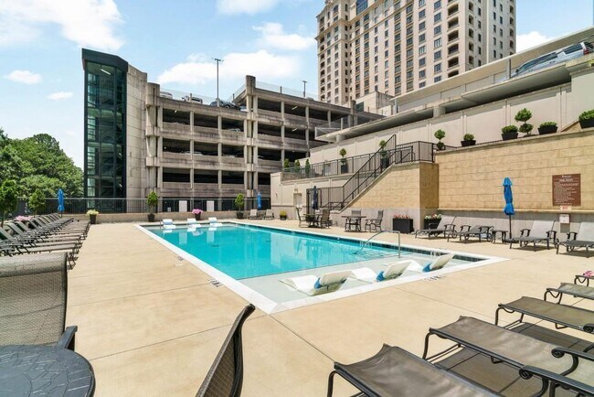 Building Photo - 3040 Peachtree Rd
