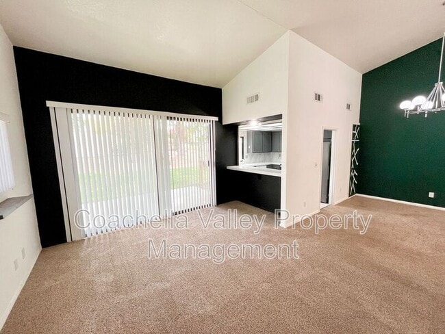 Building Photo - 45414 Driftwood Dr