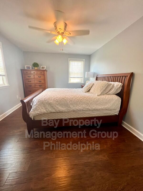 Building Photo - 4818 Woodland Ave