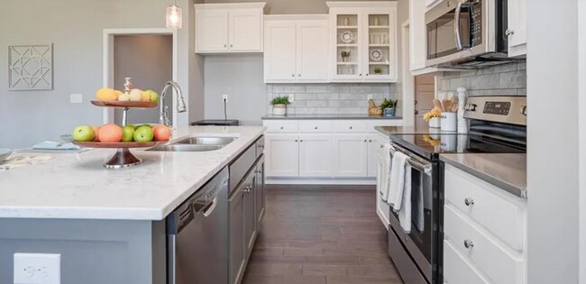 Building Photo - LOOK AT THIS GEM!  Schedule A Tour Today!!  Don't miss out on the Spring Special that was just ad...