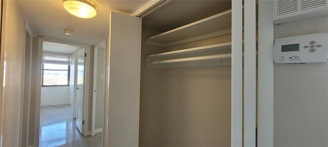 Building Photo - 10355 Paradise Blvd