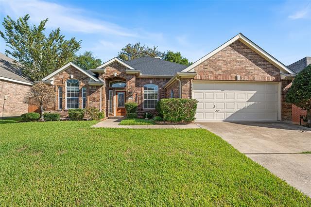 Primary Photo - 3203 Rainburst Ln