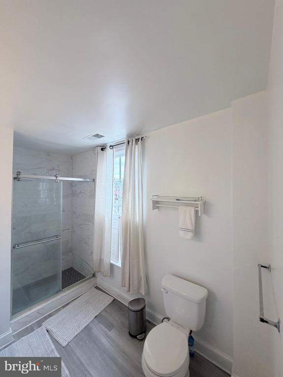 Building Photo - 1111 Duke St