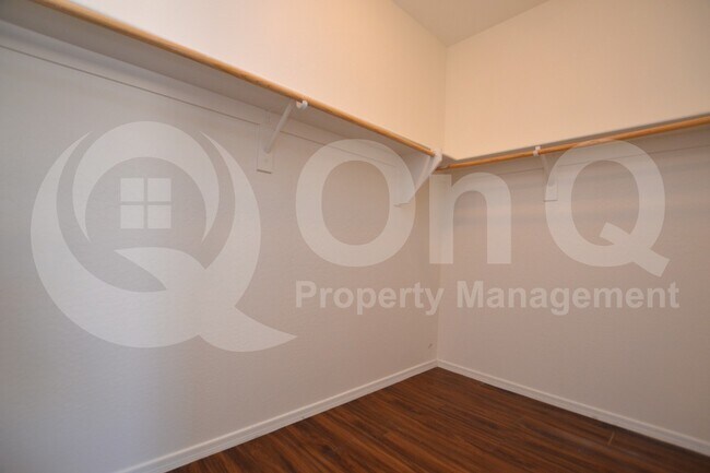 Building Photo - 9182 W Black Hill Rd