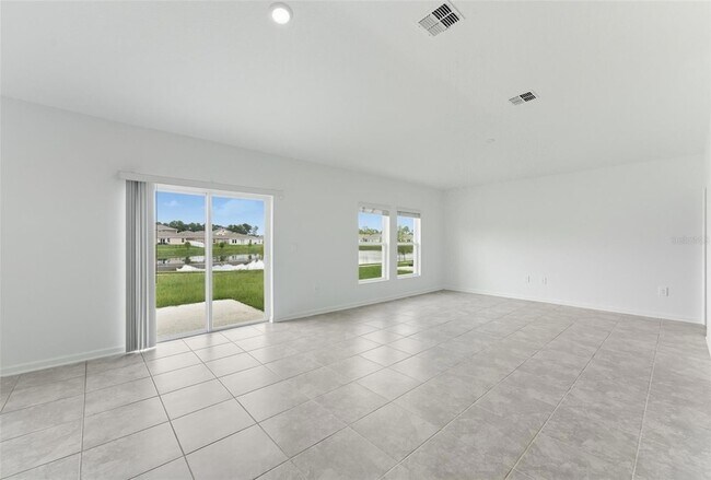 Building Photo - 1526 Brentwood Dr