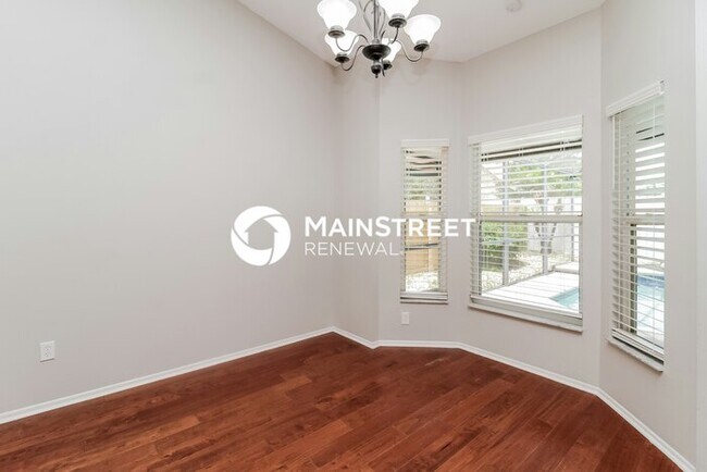 Building Photo - 3 Bedroom Pet-Friendly Home in APOPKA, FL with Main Street Renewal