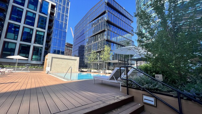 Building Photo - 133 Seaport Blvd