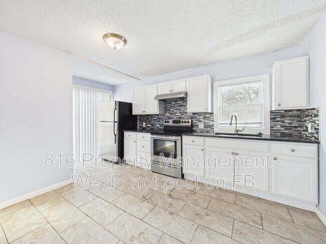 Building Photo - 1603 E 82nd St