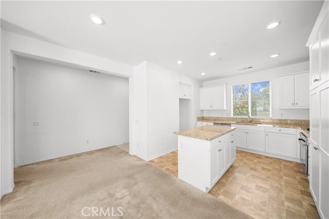 Building Photo - 16402 Traverse Wy