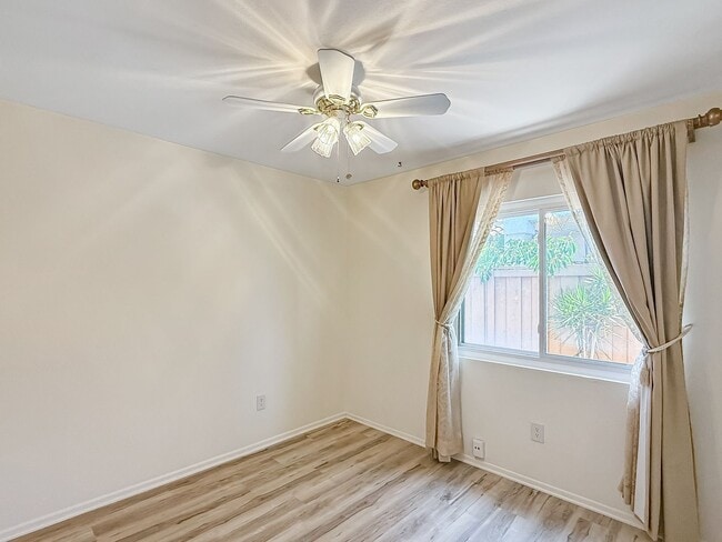 Building Photo - Beautiful 3B/2BA House w/ Attached Garage ...
