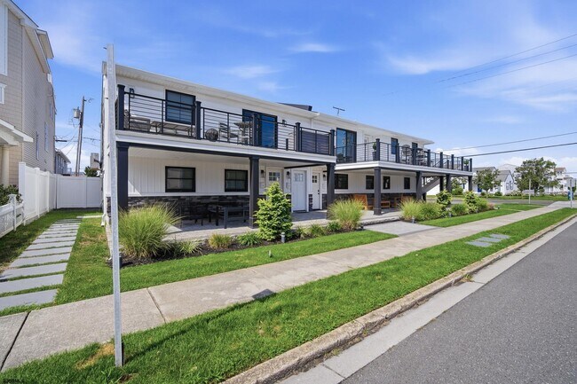 Building Photo - 3800 W Brigantine Ave