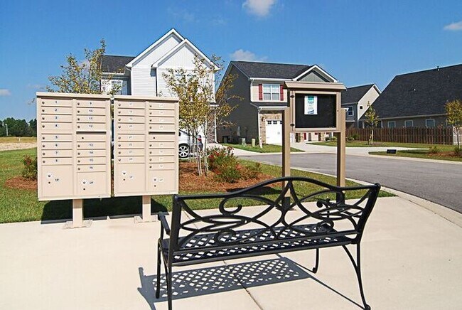 Building Photo - 421 Hosea Ct