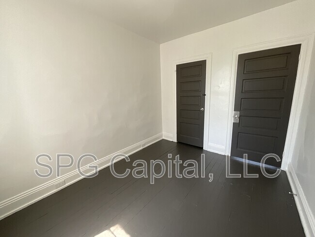 Building Photo - 156 Hamilton Ave