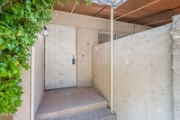 Building Photo - 5618 S Captain Kidd Ct