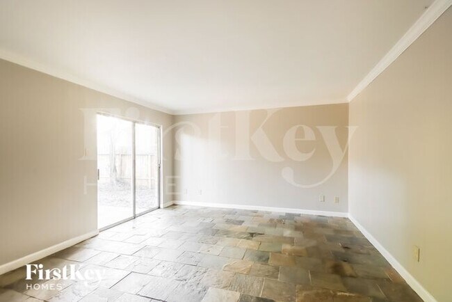 Building Photo - 3214 Sycamore Springs Dr