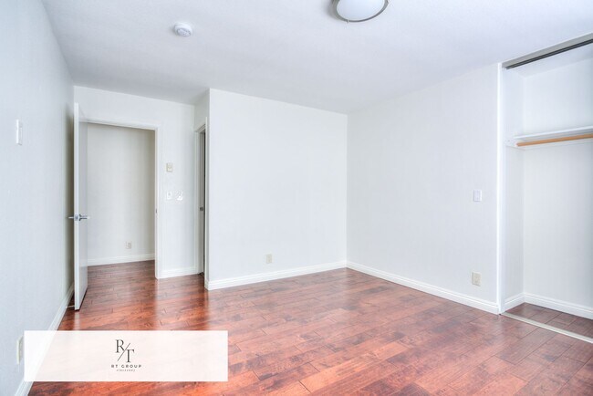 Building Photo - Arcadia School District | Quiet 4-Unit Community