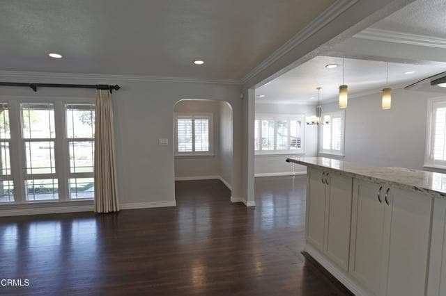 Building Photo - 529 N El Molino St