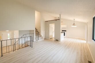 Building Photo - 9390-9392 176th St W