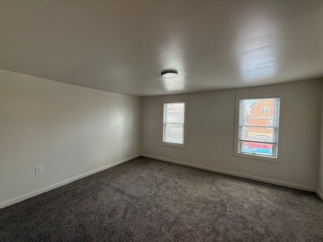 Building Photo - Newly renovated 3 bedroom , 1.5 bath house in Carlisle