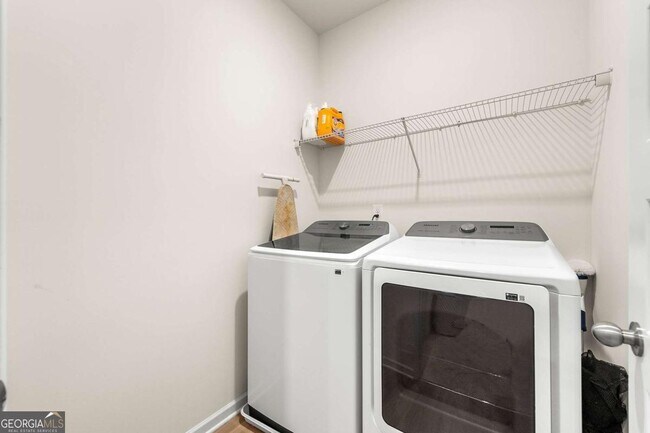 Building Photo - 228 Whitneys Wy