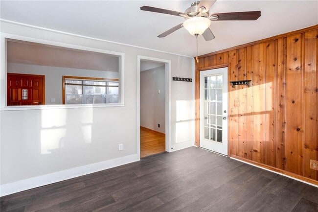 Building Photo - 2663 Hicks Rd