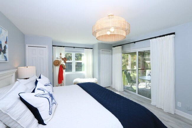 Building Photo - 4161 S US Hwy 1