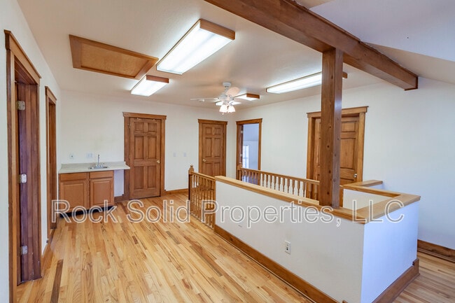 Building Photo - 1717 House Ave