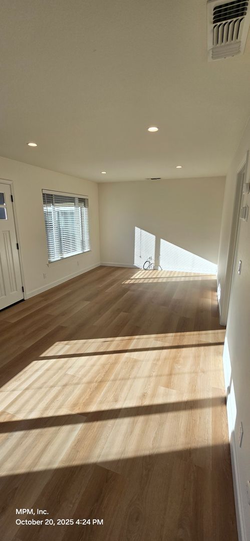 Building Photo - 1 bedroom 1 bath home