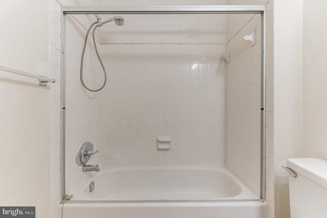 Building Photo - 7422 Adams Park Ct