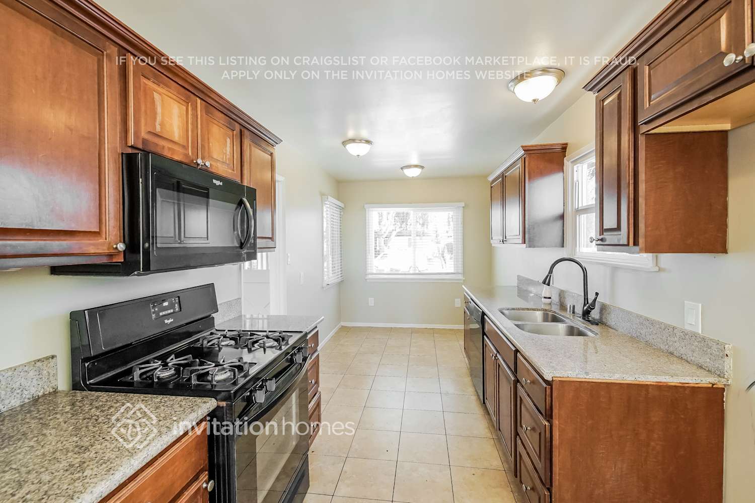 Building Photo - 15007 Florwood Ave
