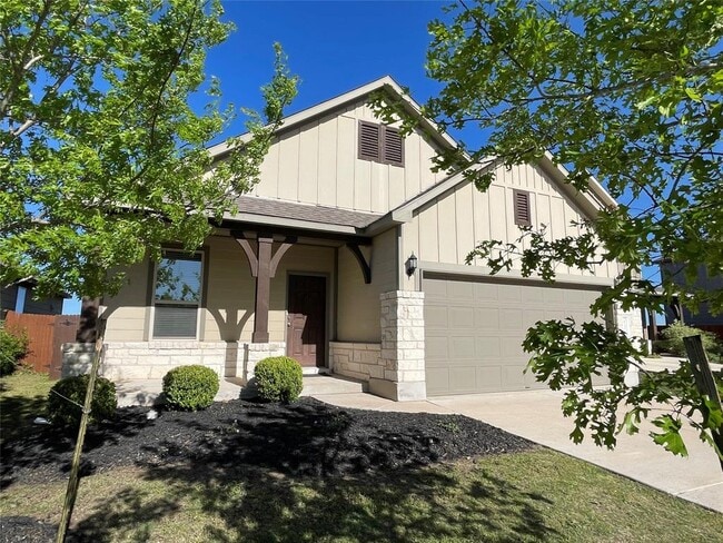 Building Photo - 137 Carlina Lp
