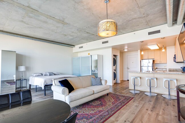 Building Photo - Stunning 16th-Floor Smart Corner Loft with...