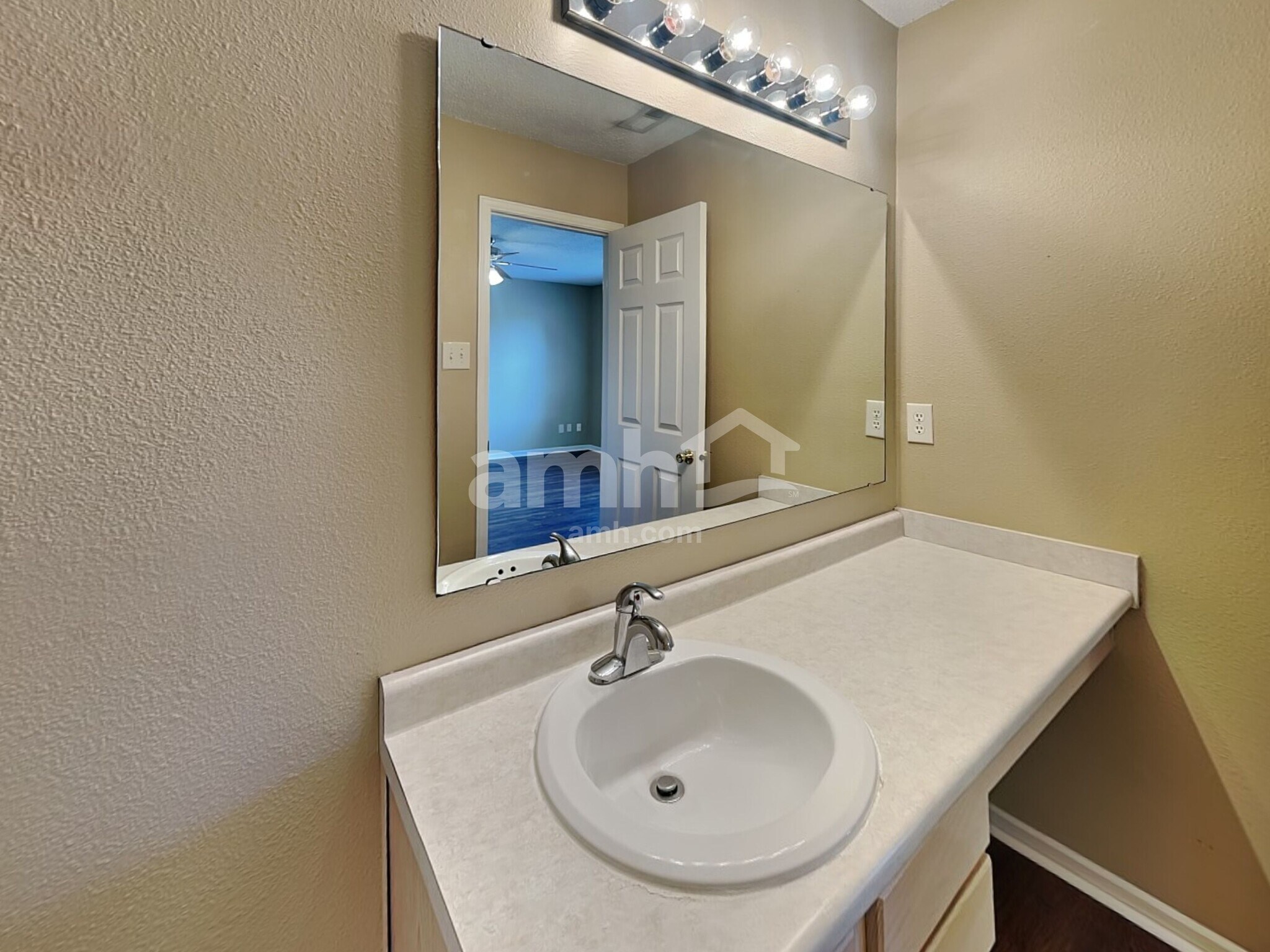 Building Photo - 14324 Orange Blossom Trail