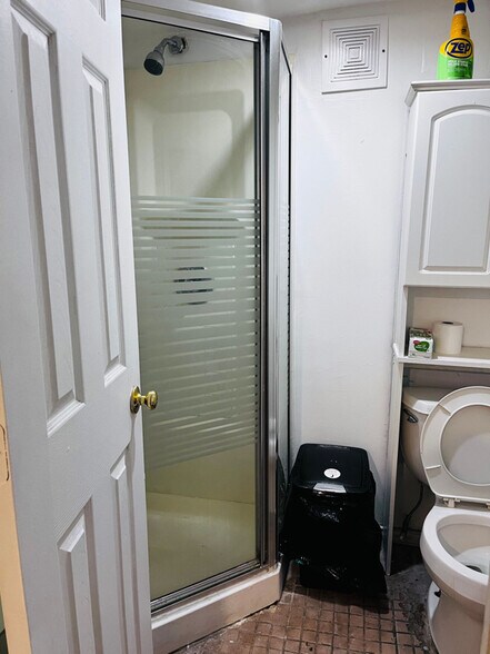 Building Photo - 89-45-8988 88th St