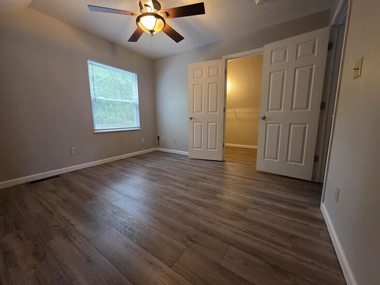 2nd Floor - Bedroom #2 - 156 W Cherokee Dr