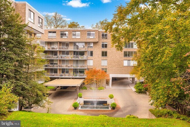 Building Photo - 4100 Cathedral Ave NW