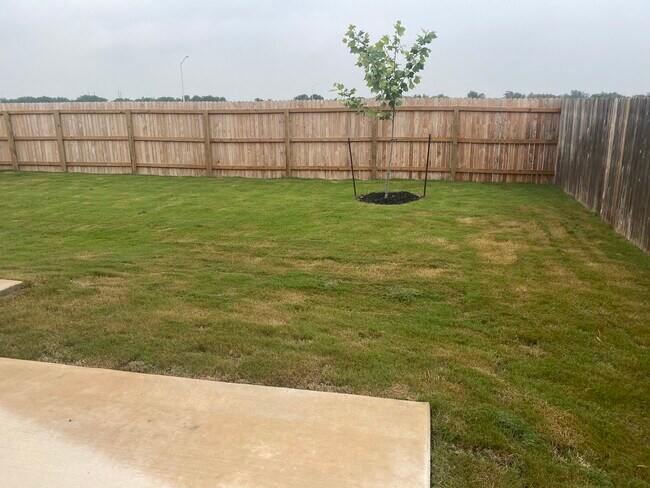 Building Photo - 440 Horizon Pointe