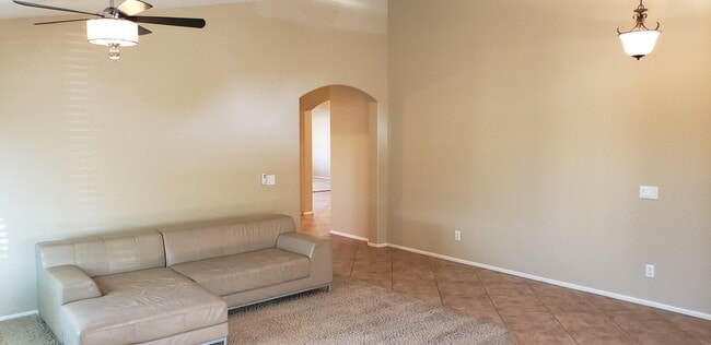 Building Photo - 21622 Dietz Dr