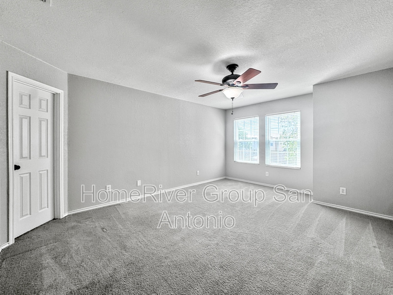 Building Photo - 128 Gatewood Bay